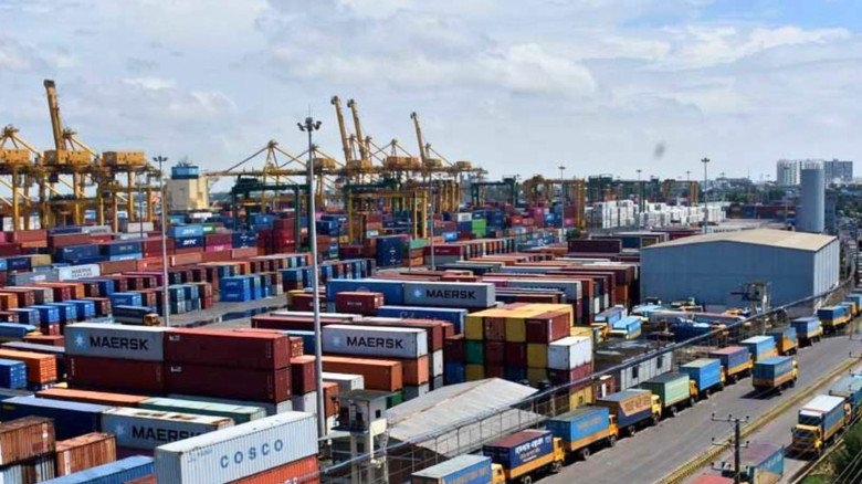 এনসিটি ইজারা নিয়ে উত্তেজনা: নৌ উপদেষ্টার গাড়িবহর আটকে শ্রমিকদের বিক্ষোভ...