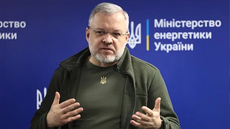 দেশ ছাড়ার চেষ্টা করতে গিয়ে আটক ইউক্রেনের সাবেক জ্বালানিমন্ত্রী...